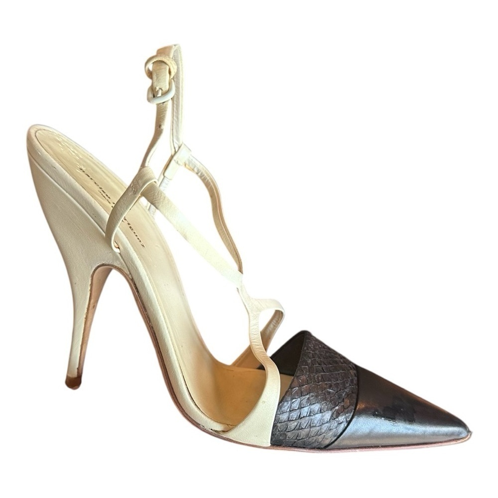 Narciso Rodriguez Cream & Black Slingback Pointed toe  Pumps sz 38